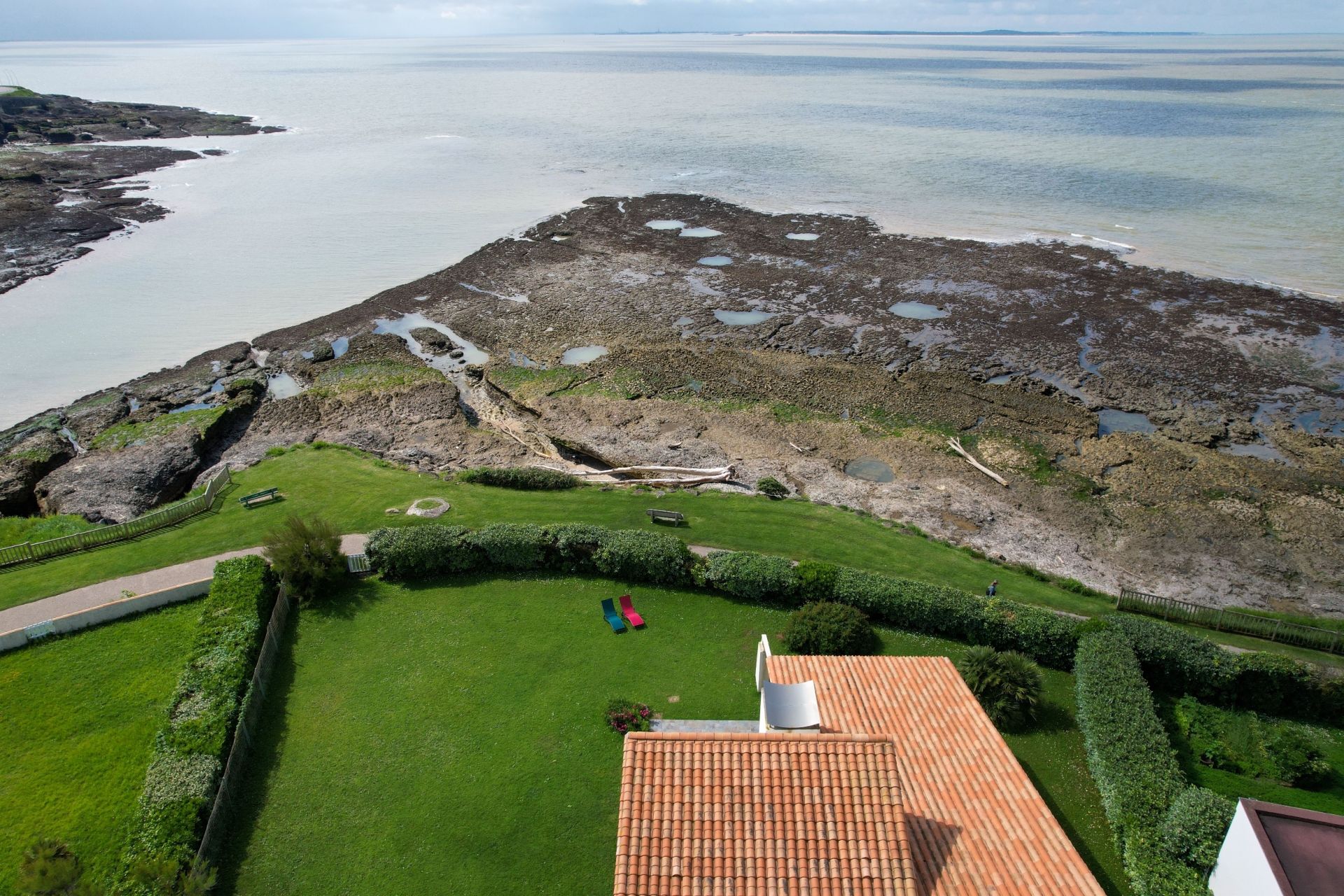 house 5 Rooms for sale on VAUX SUR MER (17640)