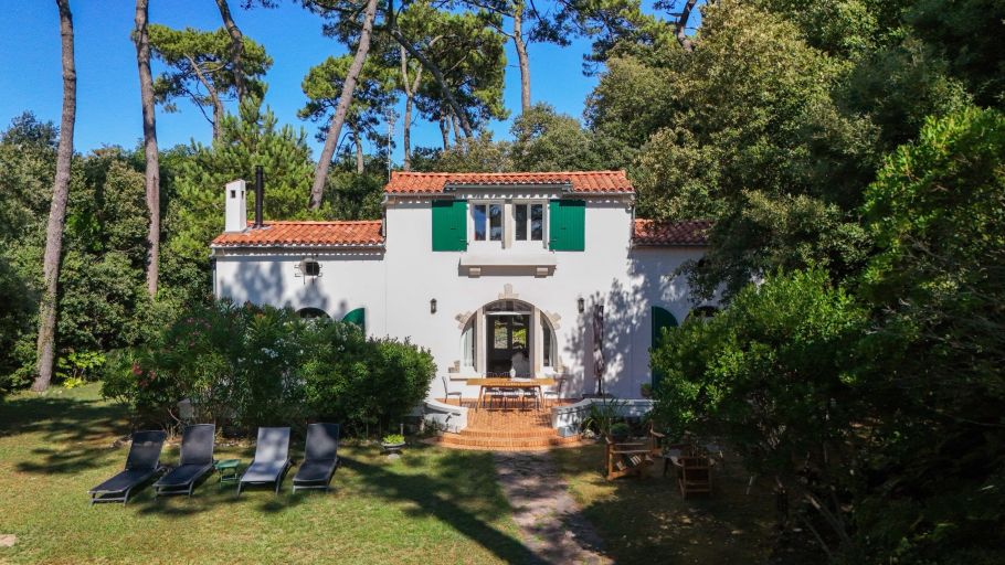 maison 8 Pièces en vente sur VAUX SUR MER (17640)